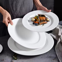 Assiettes en céramique personnalisées en gros, plats de service, assiettes plates en porcelaine blanche bon marché en vrac pour mariage, assiettes personnalisées