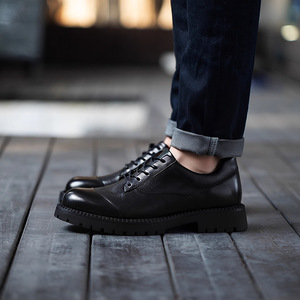 Nouvelles chaussures Oxford pour hommes en cuir, style rétro polyvalent, à semelle épaisse, à lacets, style britannique. - Product Image 1