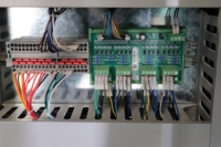 Routeur CNC industriel 1325 à double broche, haute précision, avec servomoteur Delta pour la sculpture 3D, la découpe de MDF et la gravure acrylique