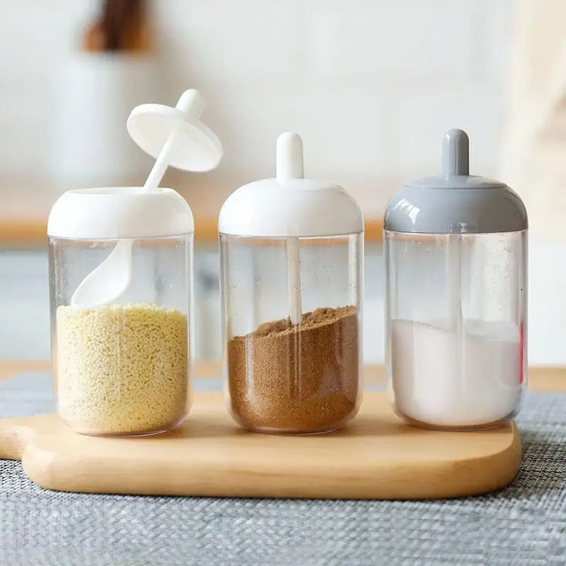 Toptan mutfak malzemeleri baharat kutusu tuzlu şeker biber tozu plastik çeşni şişesi kaşık ve kapaklı