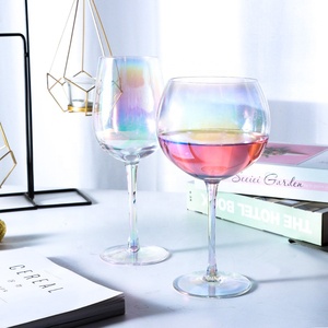 Venta al por mayor hecho a mano cristal <span class=keywords><strong>Rosa</strong></span> color globo copas de vino <span class=keywords><strong>copa</strong></span> de Ginebra con borde dorado - Product Image 5