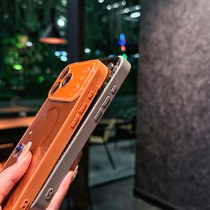 เคสโทรศัพท์แม่เหล็กแบบกระจกกล้องแท้ รุ่น Feather สำหรับ iPhone 17 16 15 14 Pro Max พร้อมกรอบเลนส์ลายไล่สีแบบเลเซอร์ - Product Image 5