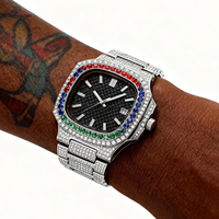 Montre de luxe pour couple en acier inoxydable plaqué or 18 carats, entièrement sertie de diamants, avec bracelet en métal et pierres colorées