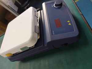 Lab Magnetic Stirrer with 5°C Increment <b>Temperature</b> Setting Customizable OEM Support - Product Image 6