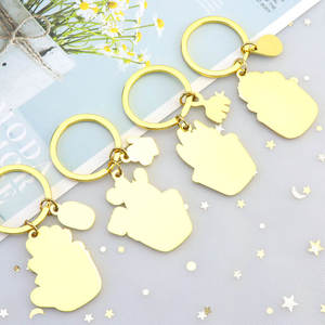 Porte-clés personnalisé de luxe en métal Porte-clés avec lettre et logo d'entreprise 2d 3d Porte-clés plaqué or en émail dur et doux Porte-clés en métal personnalisé - Product Image 3