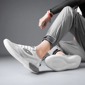 Chaussures de sport noires tendance et confortables pour hommes, légères, style course et marche, en tricot - Product Image 4