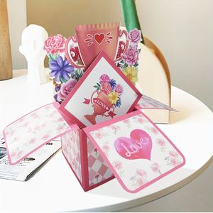 Tarjeta de Felicitación 3D Pop-up Cuadrada Hecha a Mano con Papel Decorativo para Cumpleaños, San Valentín, Celebraciones de Amor, Diseño Plegable Único y Personalizado - Product Image 3