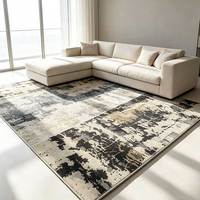 Tapis rectangulaire abstrait effet vieilli gris ivoire doré à texture dégradée pour salon, chambre et décoration intérieure de style transitionnel