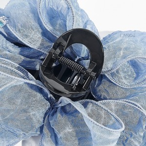 Pince à cheveux en mousseline bleu brume avec nœud papillon et pompons, élégante pour femme, usage quotidien - Product Image 5