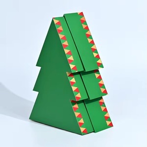 Caja de regalo única con forma de árbol de Navidad, hecha de papel reciclado, con tapa y base, personalizable según las necesidades. - Product Image 4