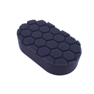 Éponge de cirage hexagonale en nid d'abeille rouge en polyester pour le detailing automobile - Product Image 3