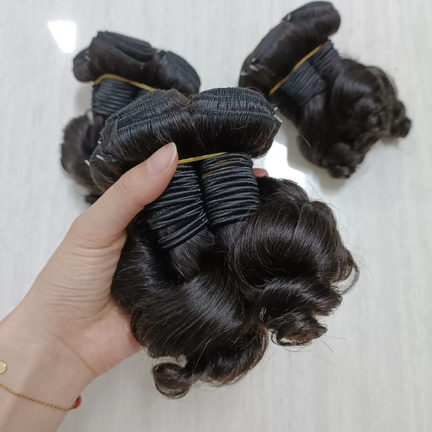 Letsfly Fast Shipping Wholesale Cheap Natural Loose Wave Short Curly Remy Hair Bundles 100% Human Hair Extensions