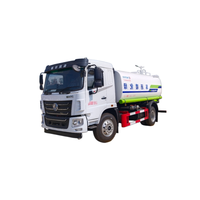 Camion pulvérisateur vert 12m³ Dongfeng D3 Yuchai 170HP, pulvérisation avant et arrière, véhicule d'aménagement paysager