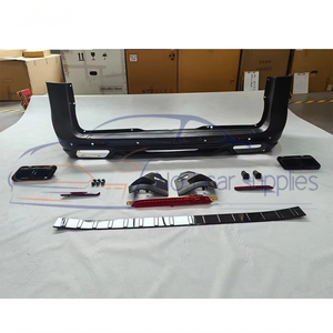 Kit carrosserie complet PP ancien et neuf pour <span class=keywords><strong>Mercedes</strong></span> Classe V W447 <span class=keywords><strong>2016</strong></span>-2023, compatible avec les modèles 2024-2025, comprenant pare-chocs avant, calandre centrale et pare-chocs arrière - Product Image 4