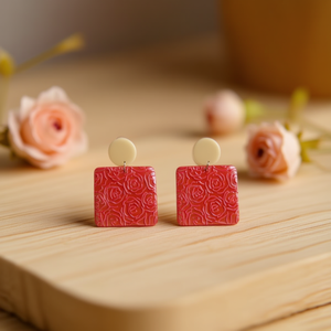 Orecchini dipinti con motivo a rose quadrate, rosso, gioielli alla moda, 12 pezzi - Product Image 1