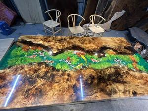 Table de conférence moderne en résine époxy transparente avec incrustation de poissons rouges 3D, plateau de table en noyer naturel - Product Image 5