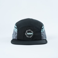 Gorras de Campamento Personalizadas de Nailon de 5 Paneles con Logotipos Impresos Laterales, Gorra Deportiva Ligera de Ala Plana y Colorida