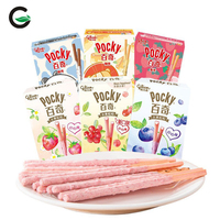 Pocky Fruitkorrels Lange Vingerkoekjes 45G Knapperige Zoete Snacks Met Bosbessen Aardbeienroom Chocolade Fruitige Kaassmaken