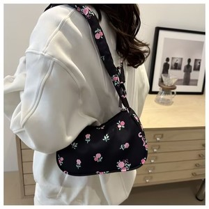 Petit sac à bandoulière en toile à motif floral pour femme, nouveau style, sac à main frais et élégant, sac à bandoulière simple et tendance - Product Image 3