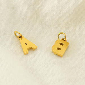 Ciondolo con Lettera Iniziale in Acciaio Inossidabile con Strass, Placcato <span class=keywords><strong>Oro</strong></span> 18K, Charm Trendy Fai-da-Te, Regalo - Product Image 4