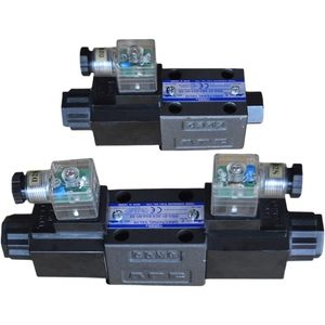 Válvula Direccional Yuken DSG-03-3C60-D24-50, Control Hidráulico por Solenoide, 50T 03 2B2 3C4 2D2 A220 - Product Image 2