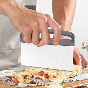 <span class=keywords><strong>3</strong></span>-In-<span class=keywords><strong>1</strong></span> Meeldeeg Schraper Bench Chopper Snijmes Plastic Handvat Bakgereedschap Inclusief Roestvrijstalen En Plastic Schrapers - Product Image 5