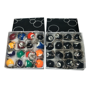 Juego de 16 Llaveros de Bolas de Billar de Resina, Mini Accesorios de Billar, Caja de Regalo para Fiestas de Juego - Product Image 3