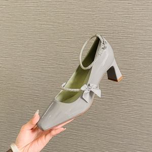 รองเท้าส้นสูงแฟชั่นสำหรับผู้หญิง รุ่น Evergreen สำหรับฤดูร้อน  วัสดุหนัง  หัวแหลมเล็ก  ส้นเข็มสูงพิเศษ  กันลื่น - Product Image 4