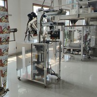 Machine automatique de remplissage et de scellage pour pâte de tomate, machine d'emballage pour petits sachets d'huile, de miel et de sauce chili