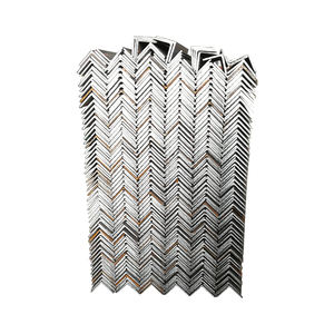 Perfil de ángulo electrogalvanizado para gabinetes eléctricos y bandejas de cables, fabricado en China - Product Image 1