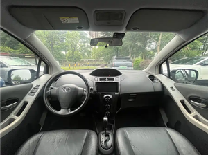 Toyota Yaris 1.6 Automatique Supremes d'occasion 2008, configuration intérieure complète, durable, abordable, essence, hayon - Product Image 6