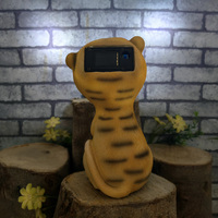 Sculpture de jardin en résine imperméable à l'eau représentant un maneki-neko, décoration d'extérieur, fonctionnement de 6 à 12 heures, batterie Ni-Mh, montage sur support, CE ROHS