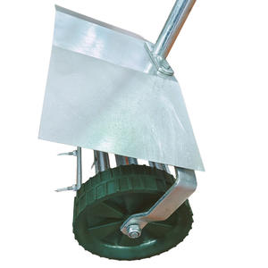 <span class=keywords><strong>Rouleau</strong></span> d'aérateur de <span class=keywords><strong>pelouse</strong></span> <span class=keywords><strong>en</strong></span> métal manuel <span class=keywords><strong>en</strong></span> gros d'usine avec pointes de jardin pour l'<span class=keywords><strong>entretien</strong></span> de l'herbe de cour - Product Image 6