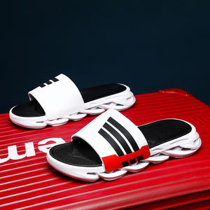 Venta al por mayor al aire libre sandalias interior ducha zapatillas alto clásico verano estilo Unisex 2024 tobogán para hombre - Product Image 4