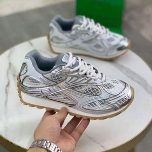 Zapatillas Deportivas de Moda Retro Plateadas de Alta Calidad, Bottegas Venetas Orbit, de Caña Baja, Transpirables, de Malla, para Correr y Caminar - Product Image 2