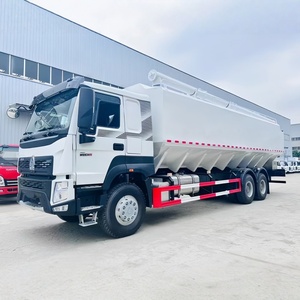 Camión de Alimentación a Granel HOWO 8X4 40000L para Transporte de Alimento para Cerdos y Pollos, Camión con Tornillo para Alimentación a Granel - Product Image 4