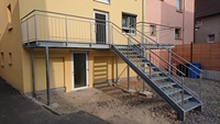 Balustrades et mains courantes d'escalier modernes en acier au carbone galvanisé à chaud, anti-corrosion, pour extérieur et usage industriel