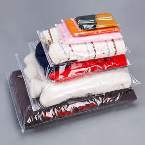 Bolsas de Plástico Transparente Esmerilado con Cierre Zip Personalizadas para Ropa, Camisetas, Calcetines - Reciclables para Uso en Supermercados, Colores Personalizados - Product Image 6