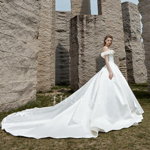 Classic Aline 3D Handmade Flowers Satin Bridal Gown Custom <strong>UK</strong> Church <strong>Wedding</strong> <strong>Dress</strong> - Product Image 3