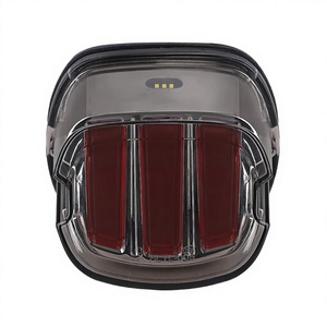 Luz Trasera LED LOYO 2013 para Motocicleta Softail Deluxe Modelo LY-HLTL-005 12V, Luces de Freno - Product Image 3