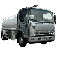 Camion-citerne à eau potable ISUZUu 5000L, réservoir en acier inoxydable de qualité alimentaire pour l'eau potable