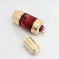 Vente en gros de flacons pompe en verre doré de 30 ml (1 oz) avec fond en plastique doré pour fond de teint, lotion, soins de la peau