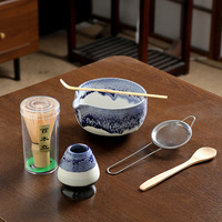 Ensemble de cérémonie du thé japonais : Bol à Matcha, Fouet en Bambou, 6 Outils en Céramique avec Support, Cuillère, Passoire, et Décoration Glaçurée
