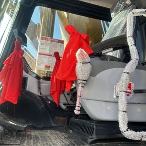 Matériel de terrassement d'occasion PC360 avec moteur Cummins, pompe et moteur pour la construction routière - 36 TONNES 219 kW de puissance - Product Image 2