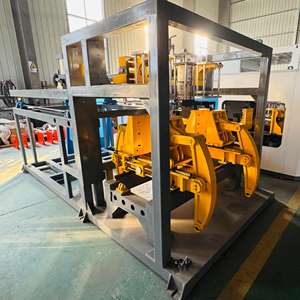 Machine d'extrusion-soufflage automatique haute productivité pour bouteilles d'<span class=keywords><strong>eau</strong></span> en HDPE, contenants de détergent et bidons - Product Image 3