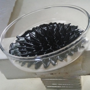 Fluide nanomagnétique à haute magnétisation initiale 10nm contrôle acoustique Nano fluide magnétique à base d'eau - Product Image 1