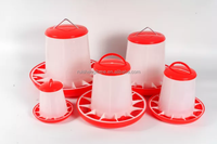 Mangeoires automatiques de poulet de haute qualité en jaune ou rouge 1.5kg 3kg 6kg 9kg Capacité en plastique PP Alimentation et buveur de poulet RS-74