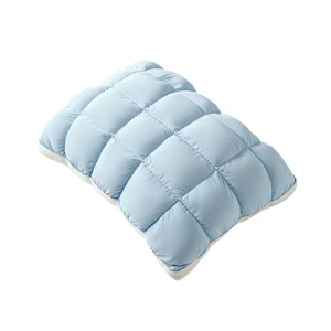 Coussin de nuque moderne en forme d'ananas Clair Cloud, best-seller transfrontalier, avec insert en mousse haute résilience et ultra-douce - Product Image 1