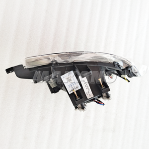 Faro Delantero Original de 12V 24V para Camión Foton Aumark - Product Image 4
