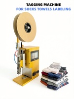Machine d'étiquetage uniforme pour tapis, cartes de présentation, serviettes et emballages de chaussettes